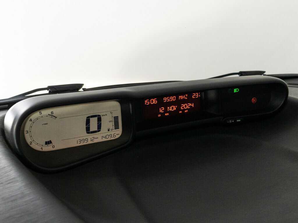 Citroen C3 Picasso с пробегом — 2010 год. Фото: #11