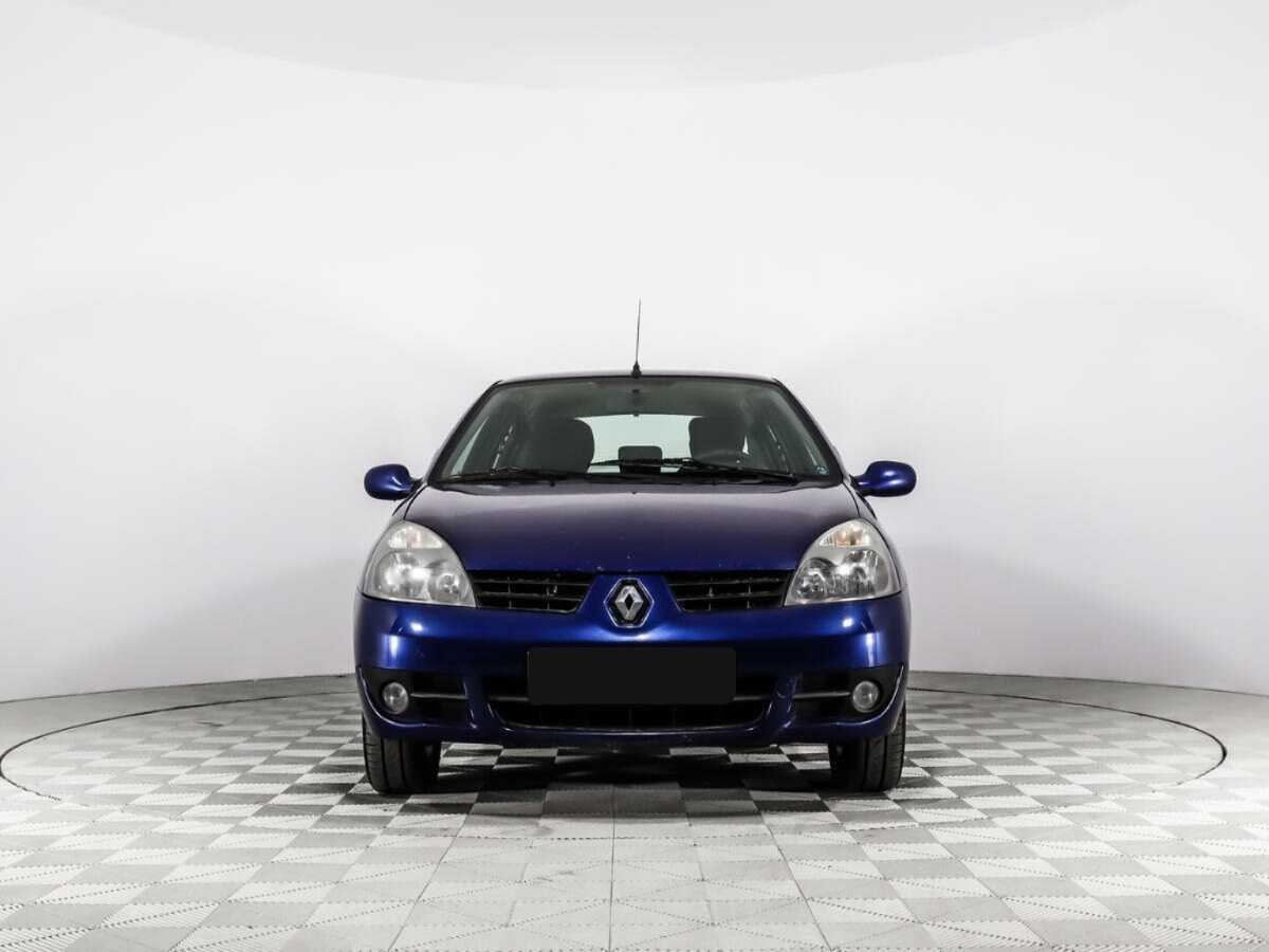 Renault Symbol с пробегом — 2006 год. Фото: #1