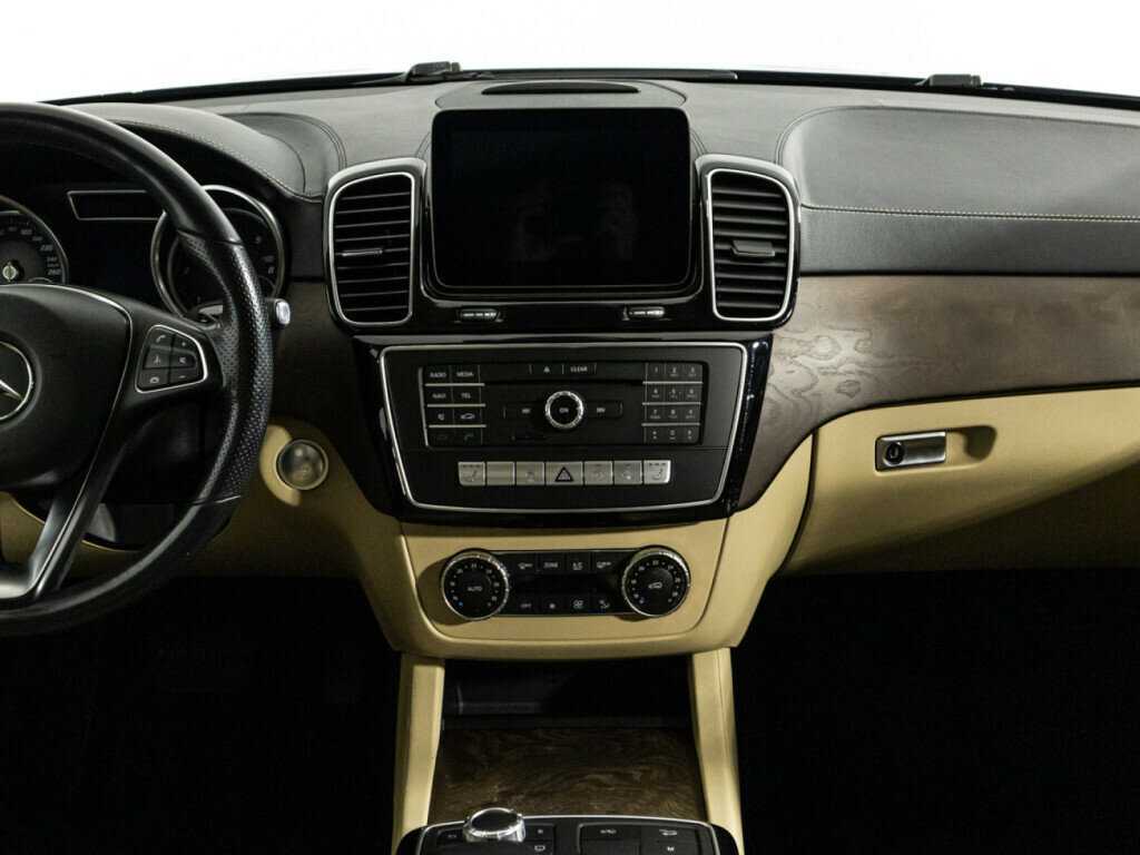 Mercedes-Benz GLE Coupe с пробегом — 2016 год. Фото: #13