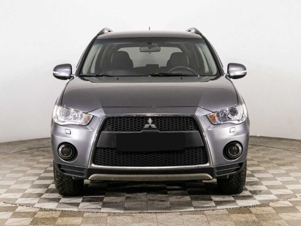 Mitsubishi Outlander с пробегом — 2011 год. Фото: #1