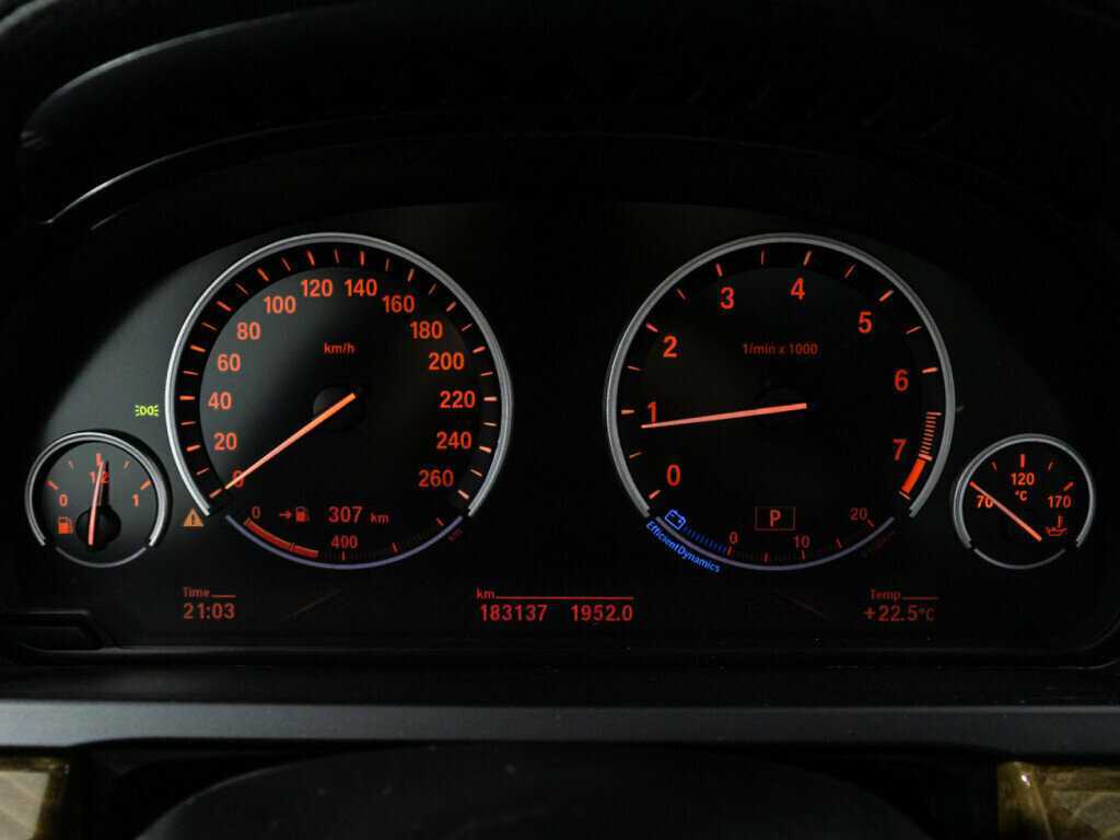 BMW 7 серии с пробегом — 2012 год. Фото: #11