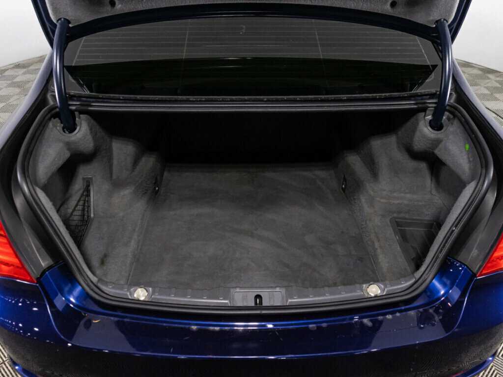 BMW 7 серии с пробегом — 2012 год. Фото: #14