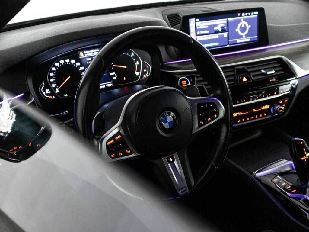 BMW 5 серии с пробегом — 2021 год. Фото: #36