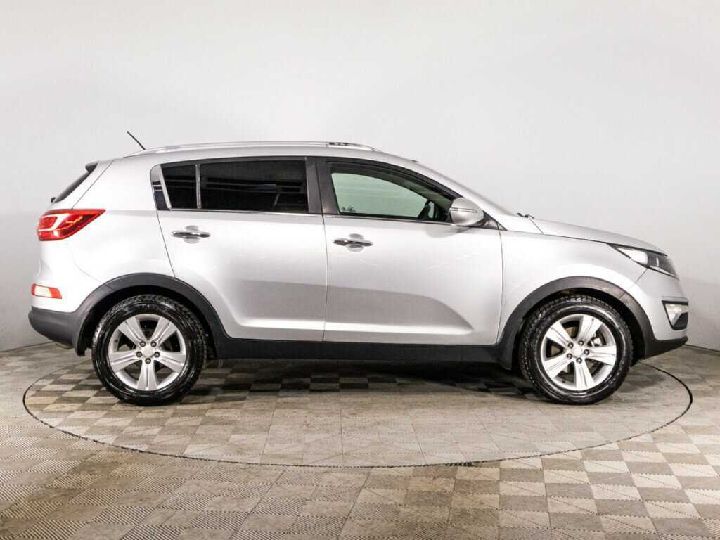 Kia Sportage с пробегом — 2010 год. Фото: #3