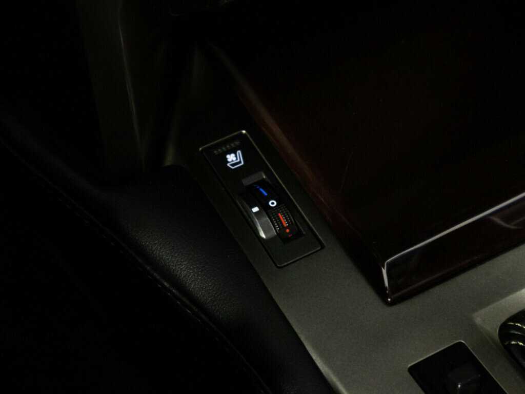 Lexus GX с пробегом — 2014 год. Фото: #17