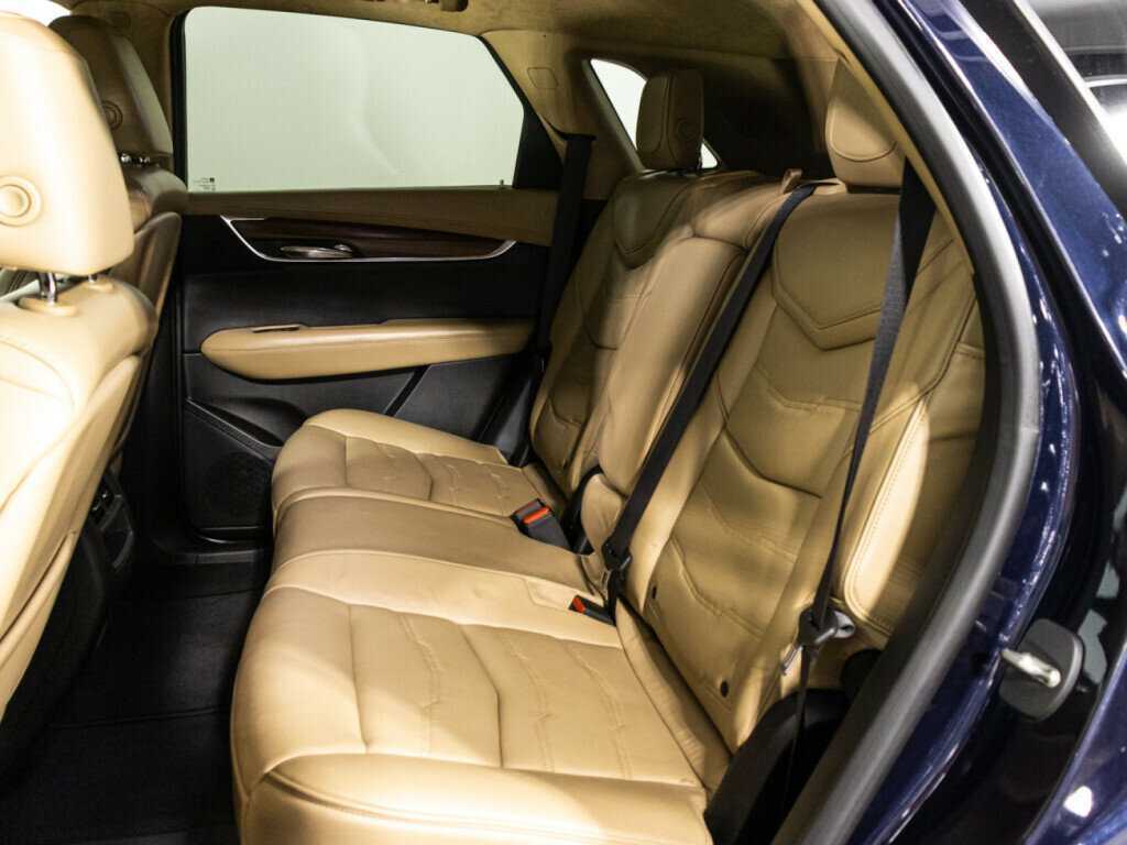 Cadillac XT5 с пробегом — 2016 год. Фото: #9