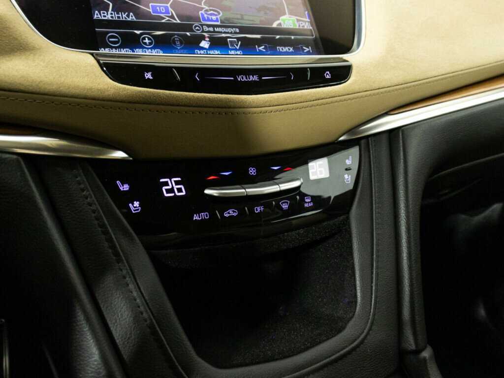 Cadillac XT5 с пробегом — 2016 год. Фото: #18