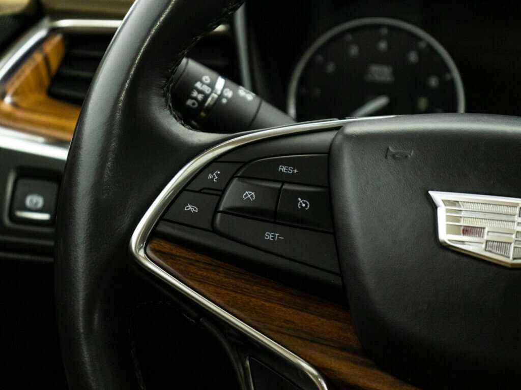 Cadillac XT5 с пробегом — 2016 год. Фото: #26