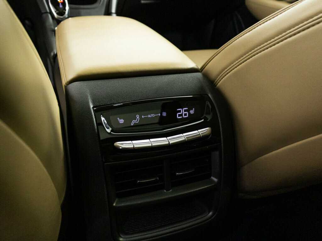 Cadillac XT5 с пробегом — 2016 год. Фото: #27