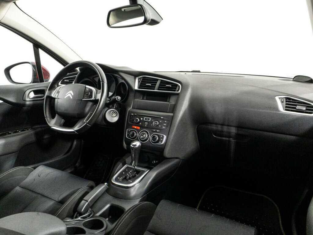 Citroen C4 с пробегом — 2011 год. Фото: #8