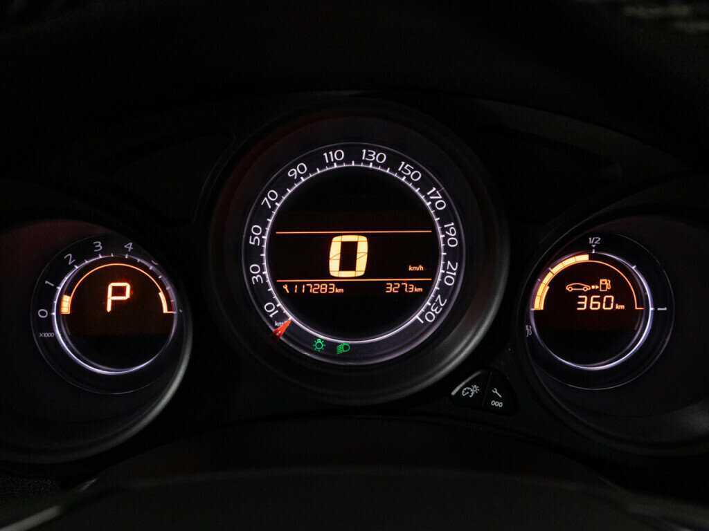 Citroen C4 с пробегом — 2011 год. Фото: #11