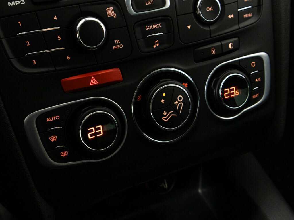 Citroen C4 с пробегом — 2011 год. Фото: #14