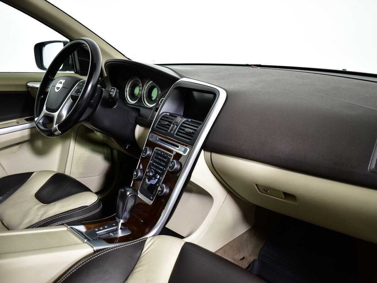 Volvo XC60 с пробегом — 2011 год. Фото: #8