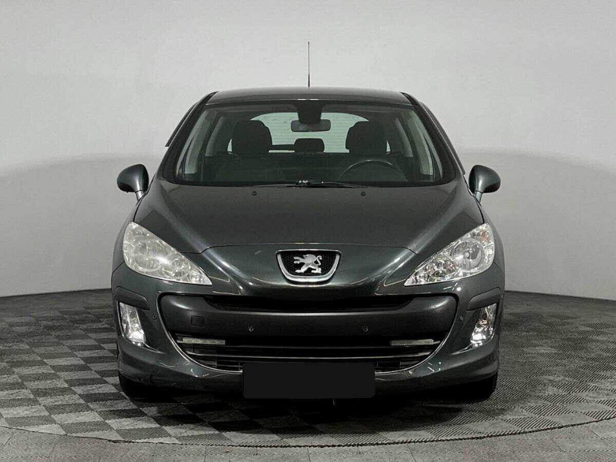Peugeot 308 с пробегом — 2008 год. Фото: #1