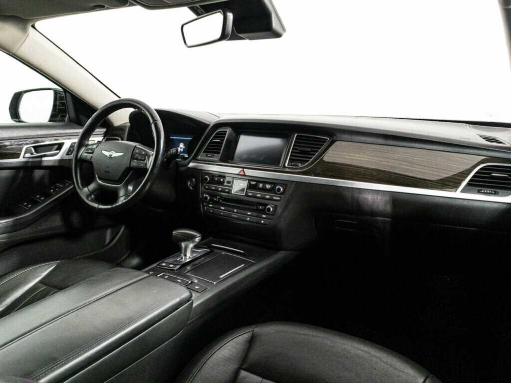 Genesis G80 с пробегом — 2017 год. Фото: #8