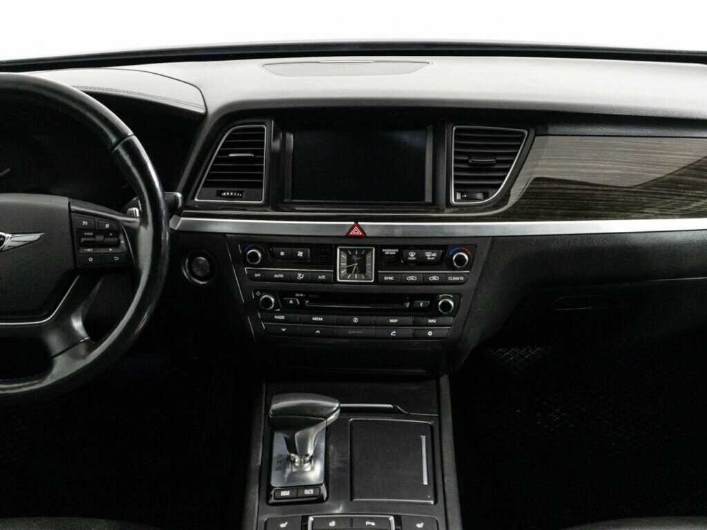 Genesis G80 с пробегом — 2017 год. Фото: #13