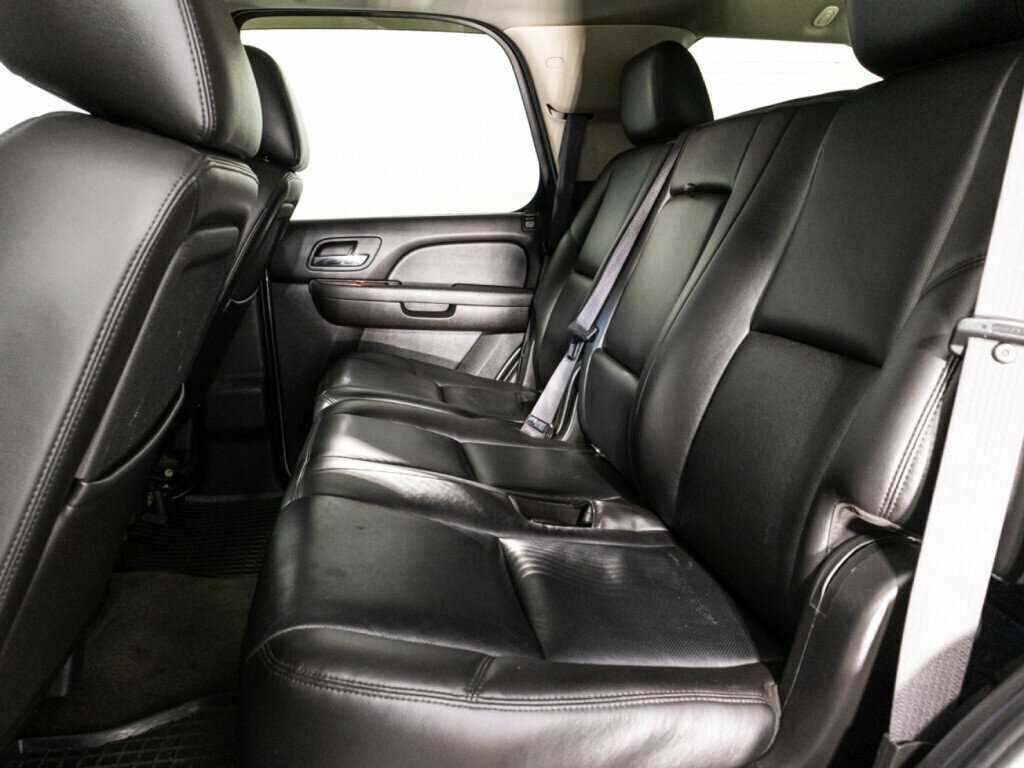 Chevrolet Tahoe с пробегом — 2011 год. Фото: #7