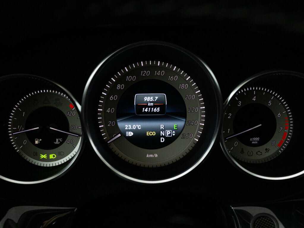 Mercedes-Benz CLS с пробегом — 2017 год. Фото: #11