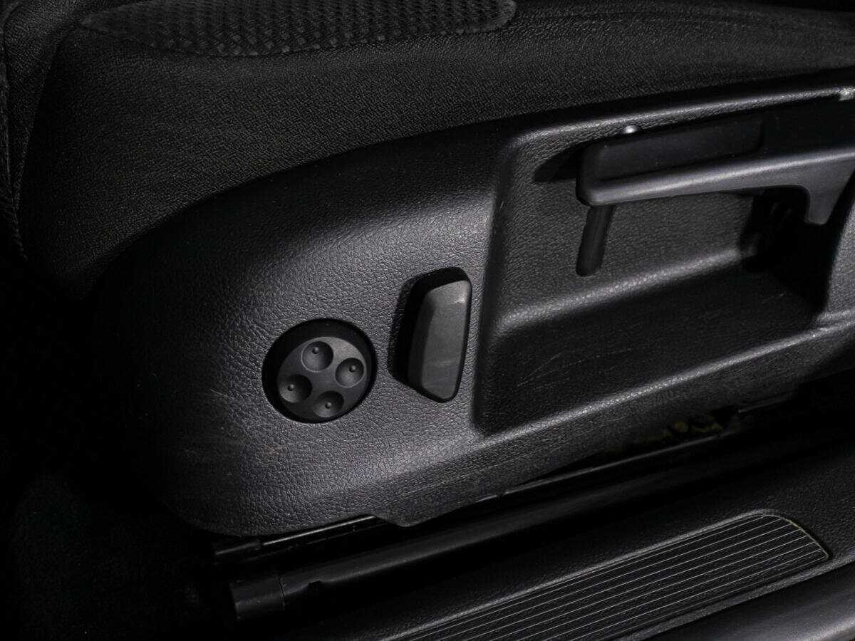 Volkswagen Passat с пробегом — 2006 год. Фото: #16