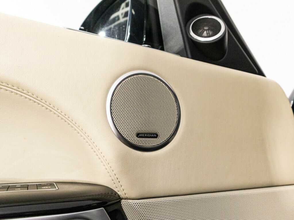 Land Rover Range Rover с пробегом — 2014 год. Фото: #23