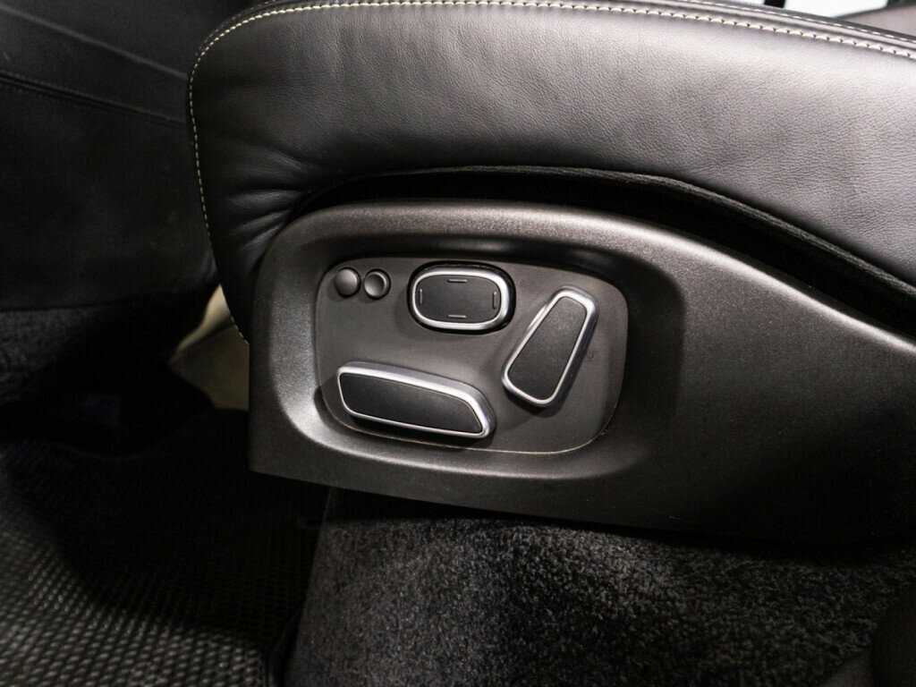 Land Rover Range Rover с пробегом — 2014 год. Фото: #25