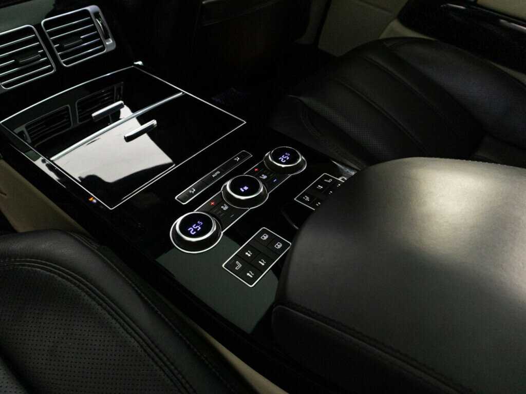 Land Rover Range Rover с пробегом — 2014 год. Фото: #29