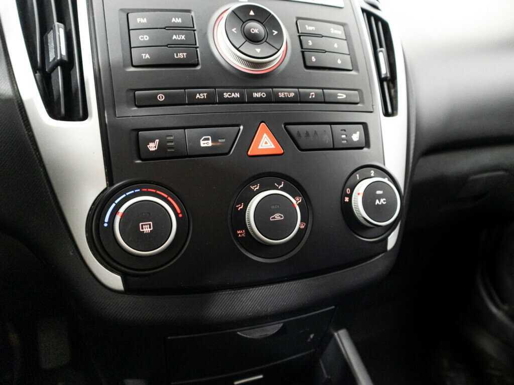 Kia Ceed с пробегом — 2010 год. Фото: #14