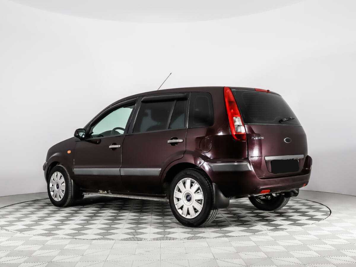 Ford Fusion с пробегом — 2009 год. Фото: #6