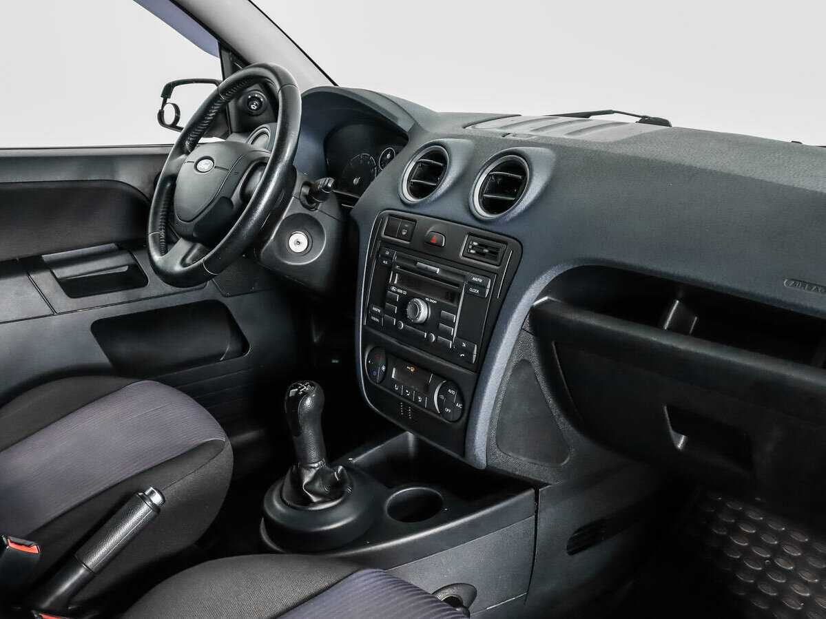 Ford Fusion с пробегом — 2009 год. Фото: #10