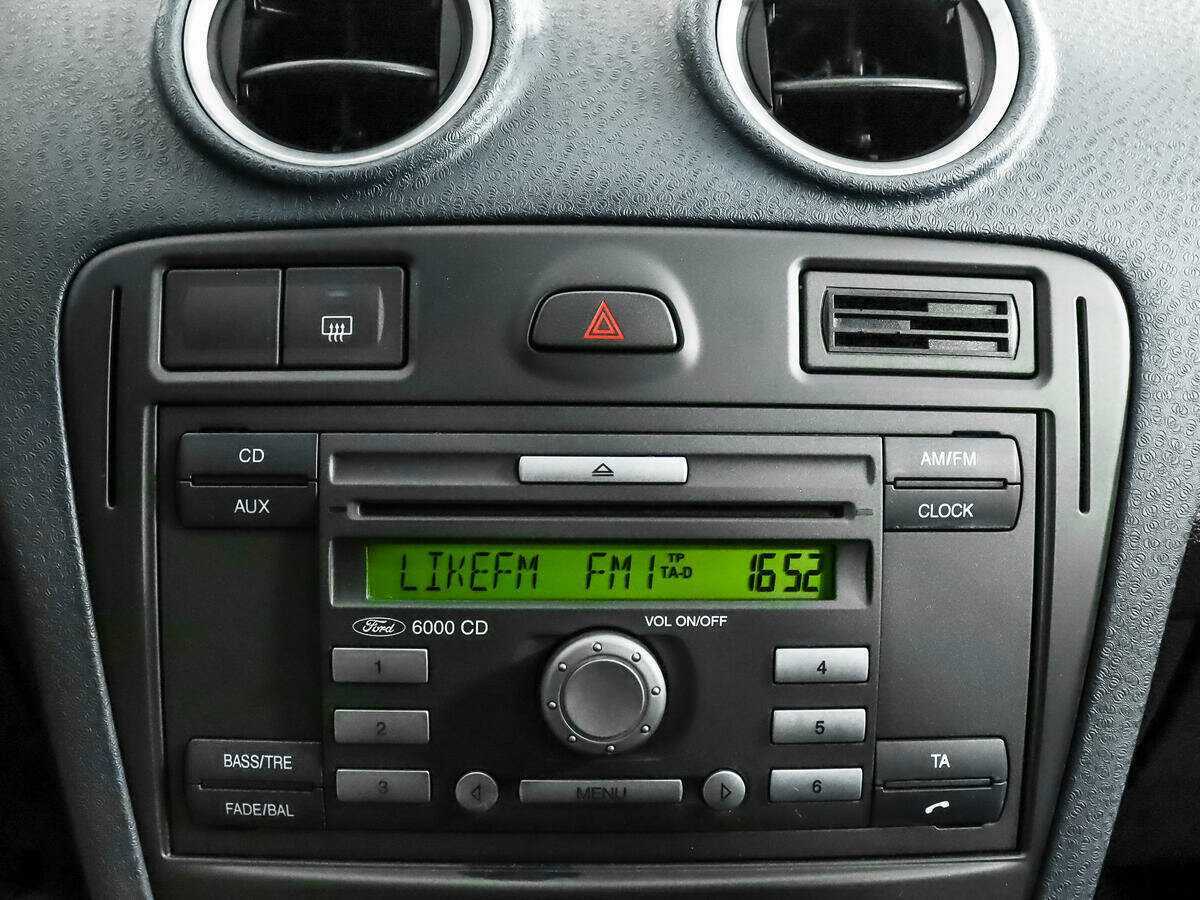 Ford Fusion с пробегом — 2009 год. Фото: #12