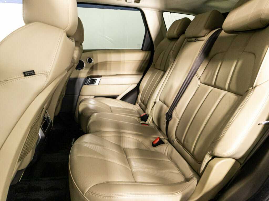 Land Rover Range Rover Sport с пробегом — 2014 год. Фото: #9