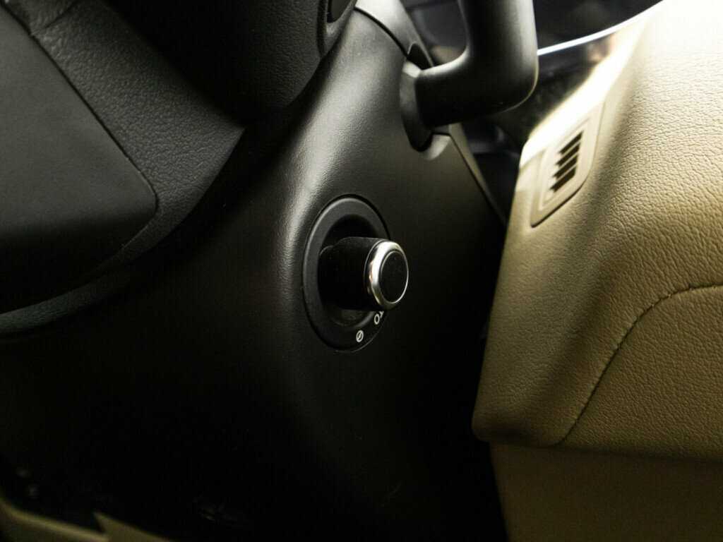 Land Rover Range Rover Sport с пробегом — 2014 год. Фото: #20