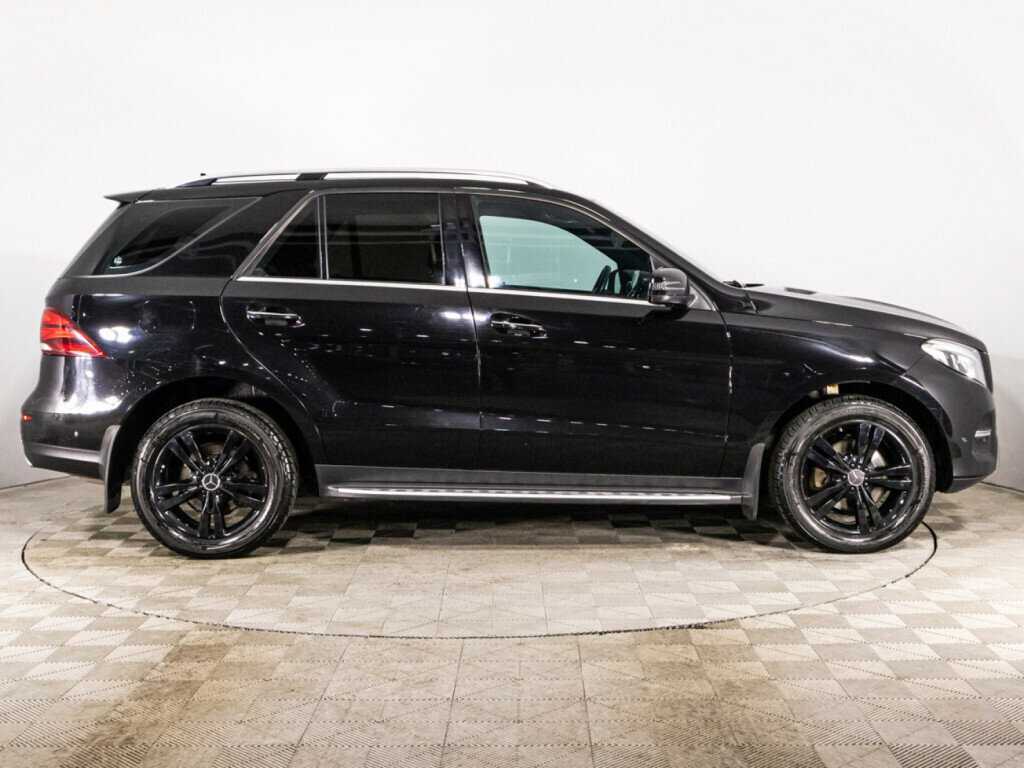 Mercedes-Benz GLE с пробегом — 2016 год. Фото: #3