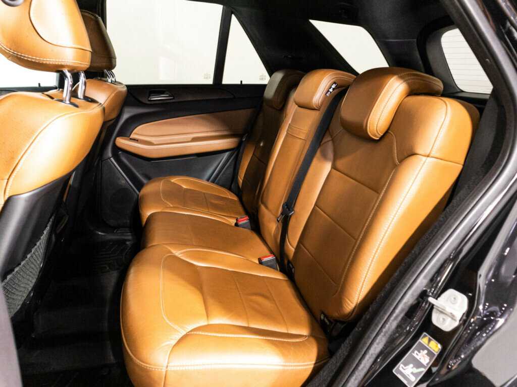 Mercedes-Benz GLE с пробегом — 2016 год. Фото: #9