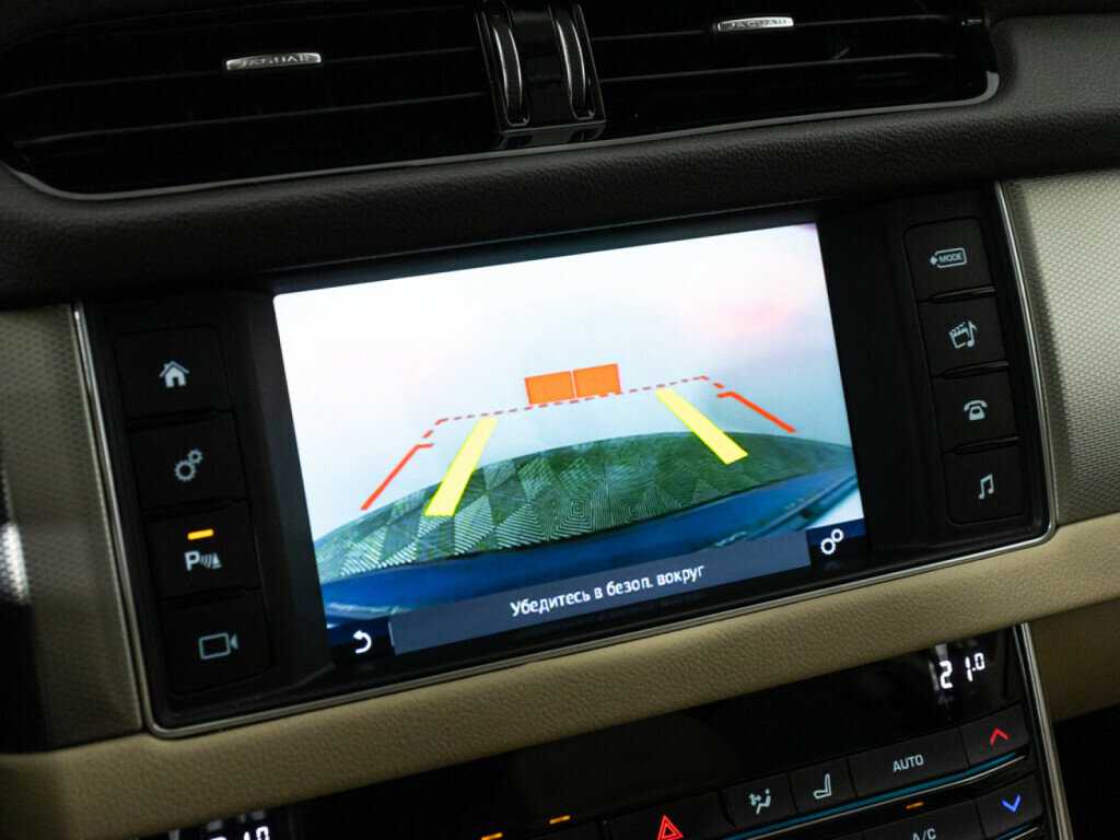 Jaguar XF с пробегом — 2017 год. Фото: #16