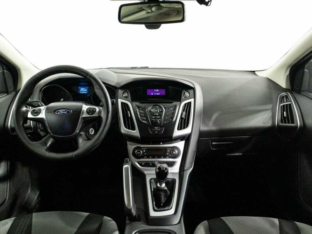 Ford Focus с пробегом — 2011 год. Фото: #12