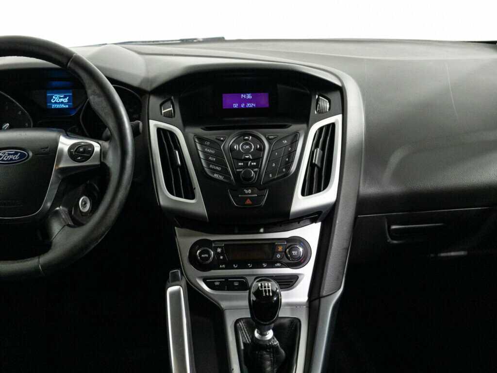 Ford Focus с пробегом — 2011 год. Фото: #13