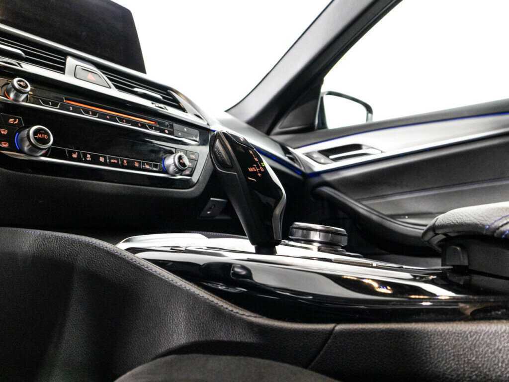 BMW 5 серии с пробегом — 2018 год. Фото: #19