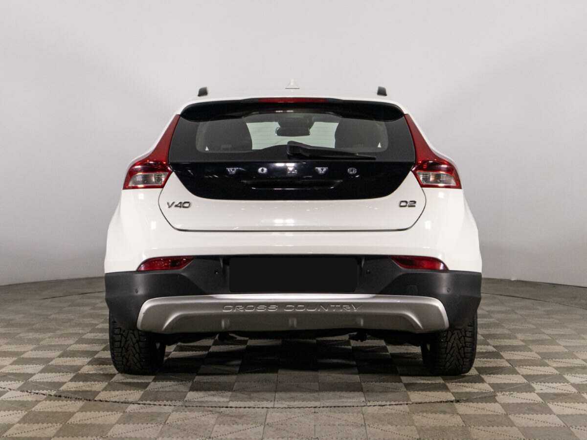 Volvo V40 Cross Country с пробегом — 2013 год. Фото: #5