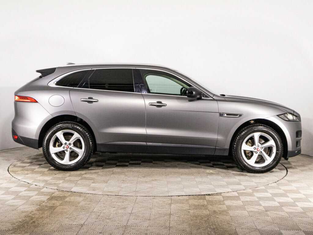 Jaguar F-Pace с пробегом — 2018 год. Фото: #3
