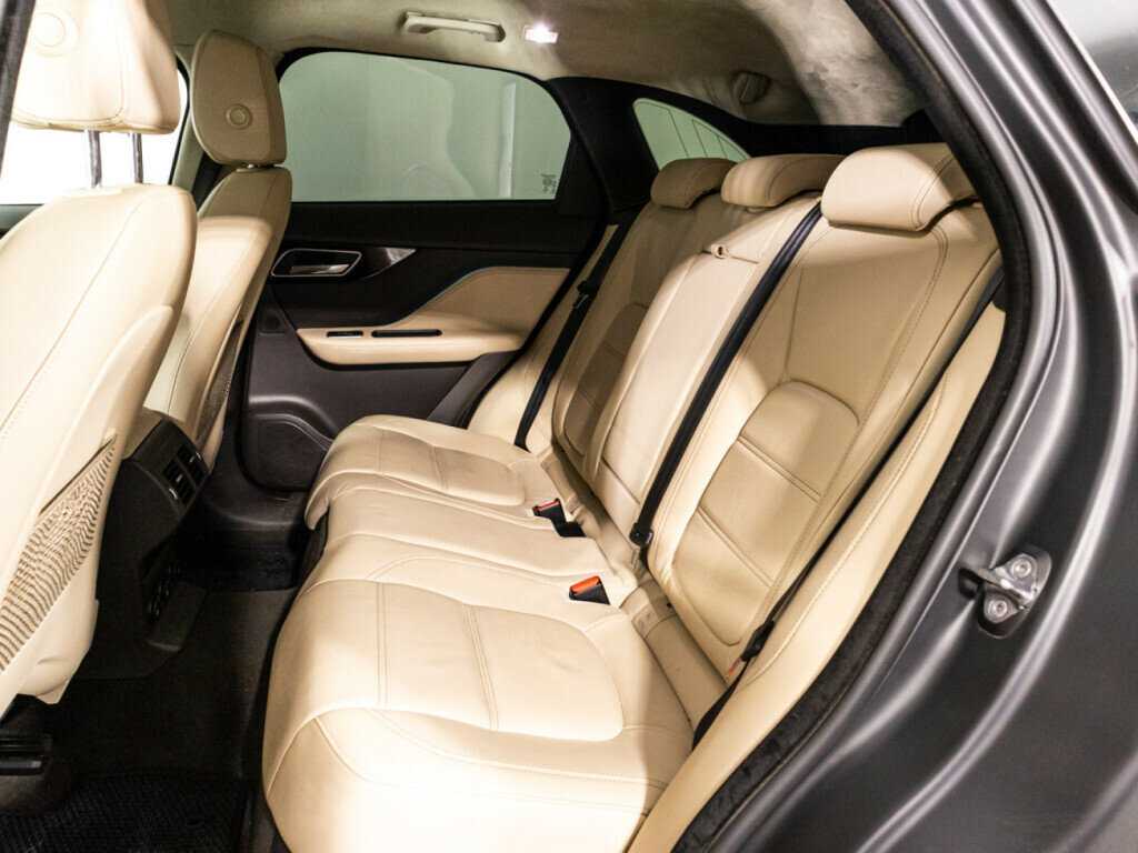 Jaguar F-Pace с пробегом — 2018 год. Фото: #9