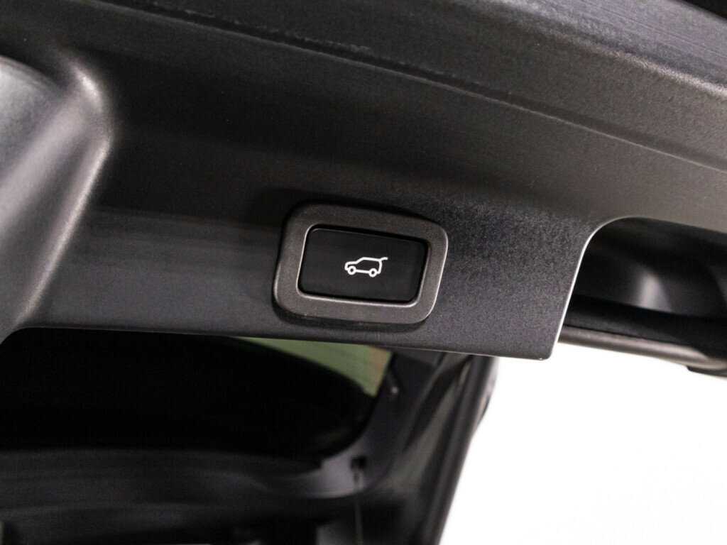 Jaguar F-Pace с пробегом — 2018 год. Фото: #14