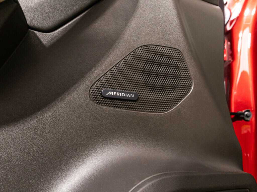 Jaguar F-Pace с пробегом — 2018 год. Фото: #18