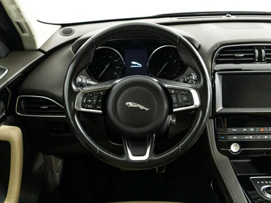 Jaguar F-Pace с пробегом — 2018 год. Фото: #20
