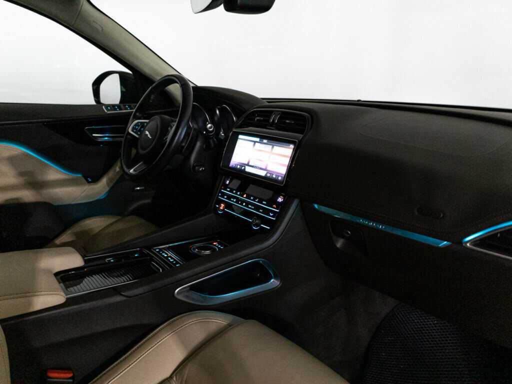 Jaguar F-Pace с пробегом — 2018 год. Фото: #22