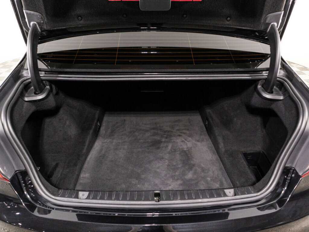 BMW 7 серии с пробегом — 2016 год. Фото: #14