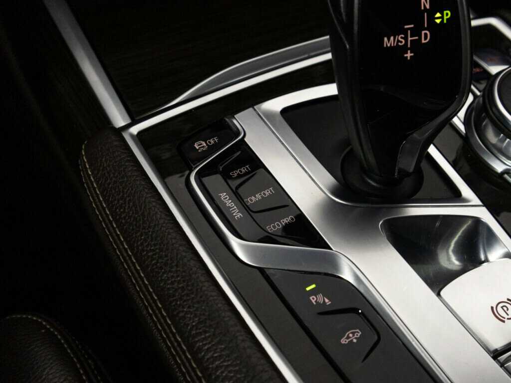 BMW 7 серии с пробегом — 2016 год. Фото: #20