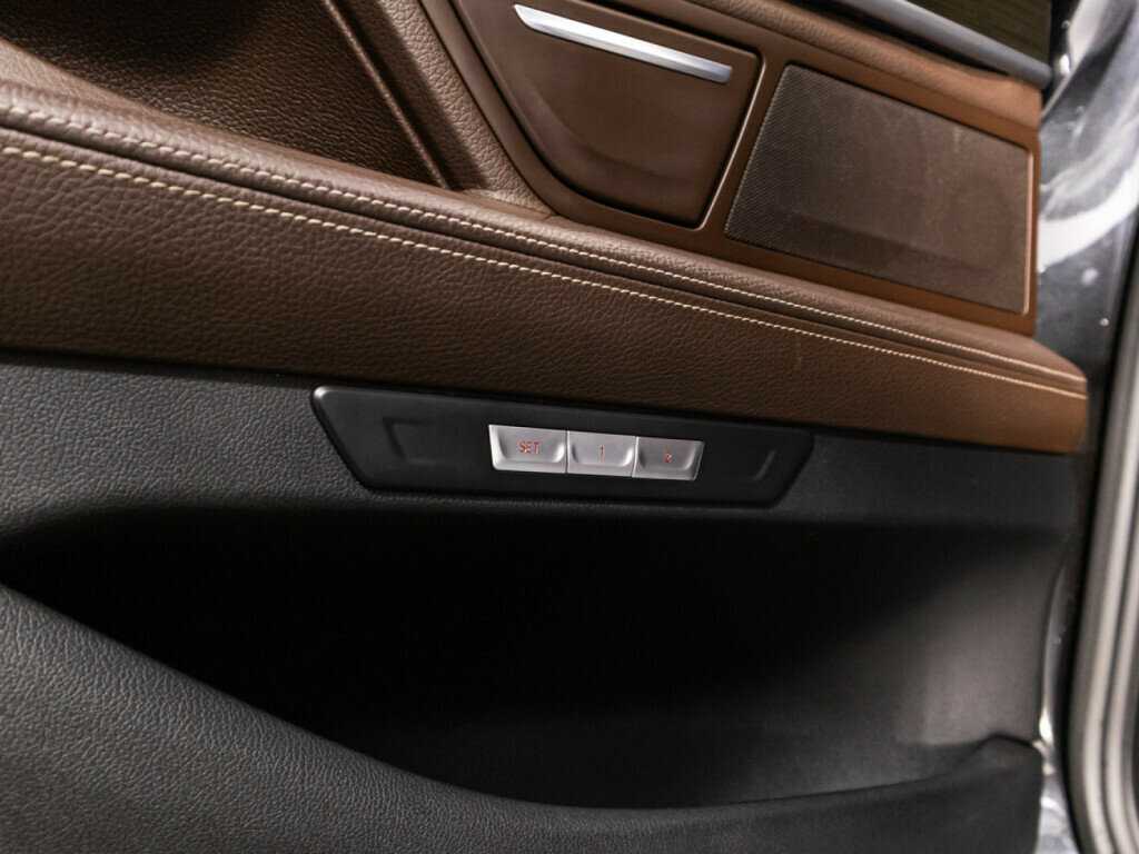 BMW 7 серии с пробегом — 2016 год. Фото: #23