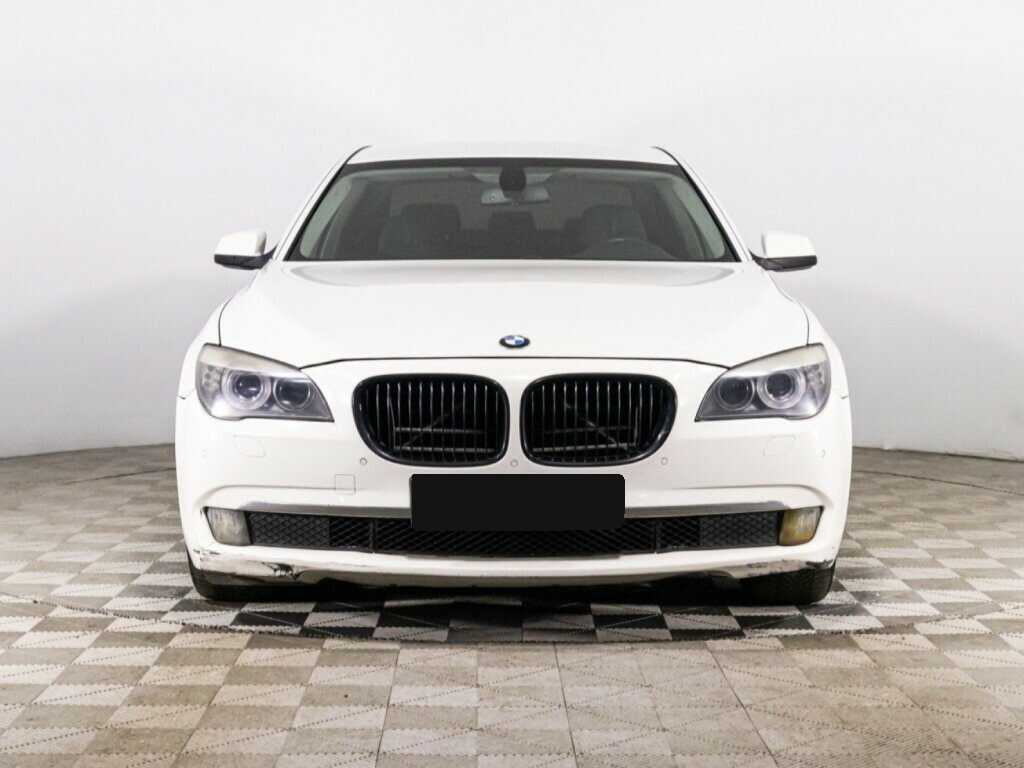 BMW 7 серии с пробегом — 2012 год. Фото: #1