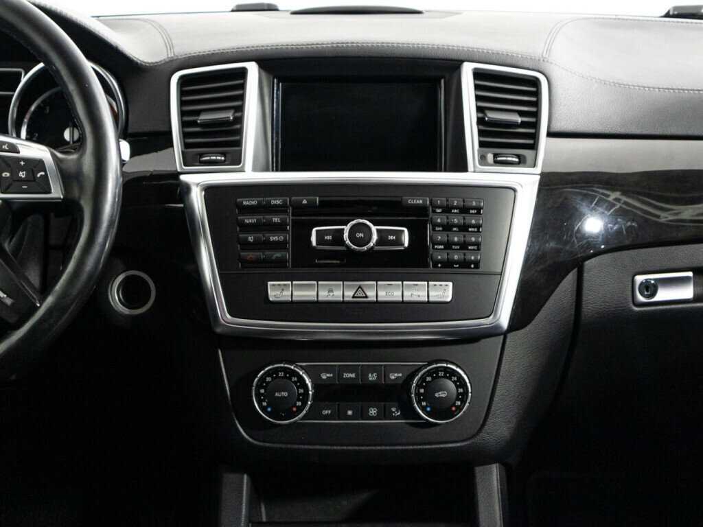 Mercedes-Benz GL-Класс с пробегом — 2014 год. Фото: #13